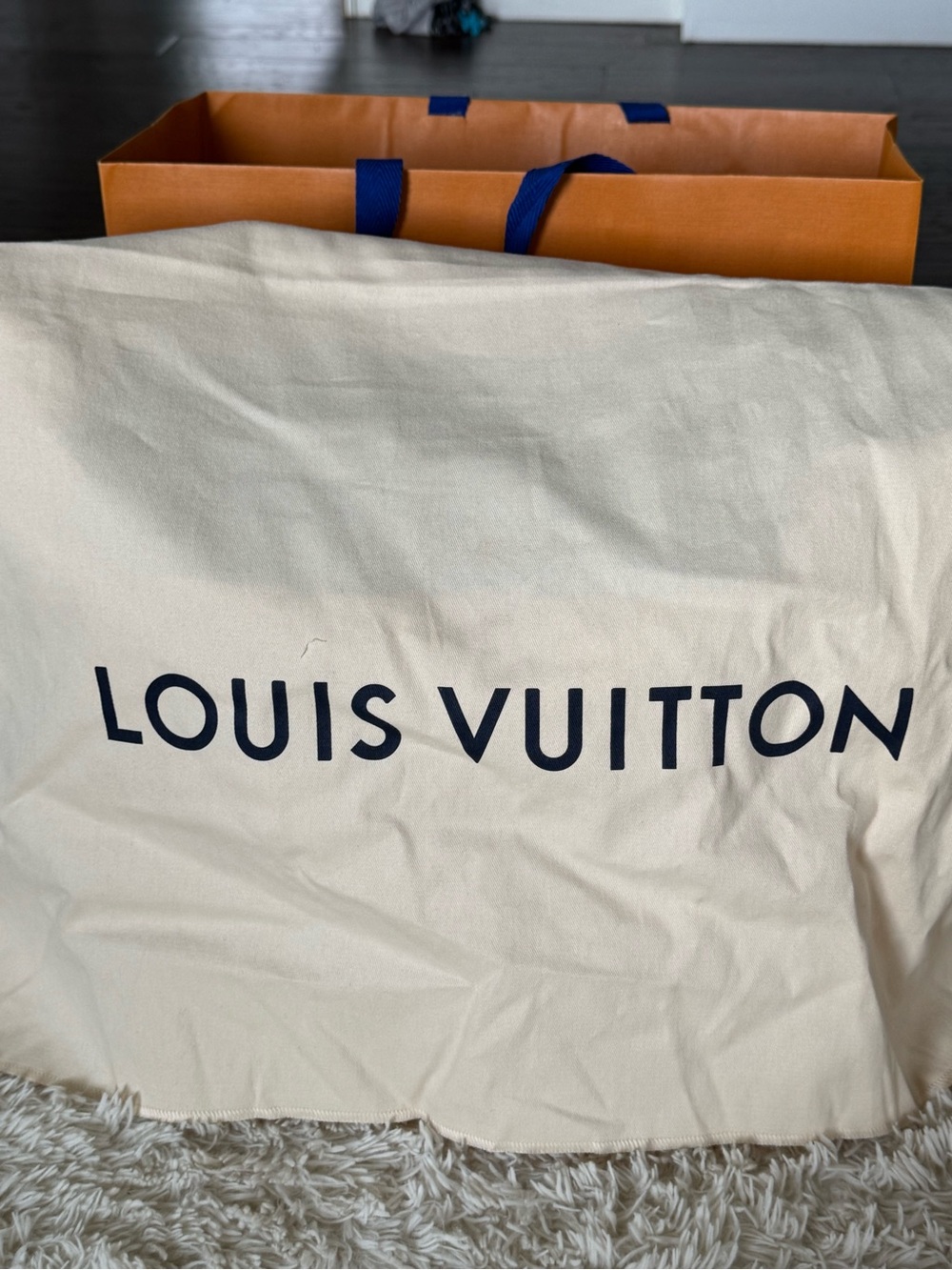 Louis Vuitton Black Monogram Neverfull MM - Picture 7 of 8
